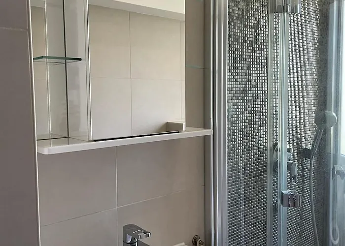 Modern And Cozy In Good Location