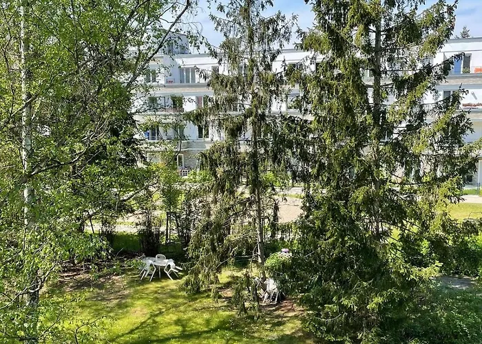 Modern And Cozy In Good Location 公寓 *